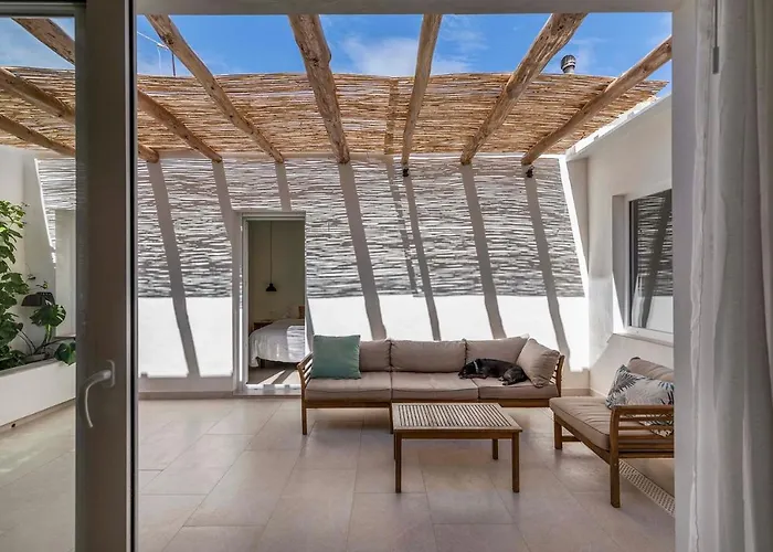 Agradable Casa Con Patio Interior.